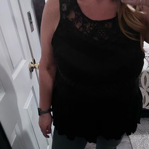 Knox Rose black multi-print tiered tank